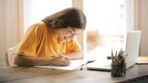 What Role Free Dissertation Writing Service Has Played In Easing Student’s Life?